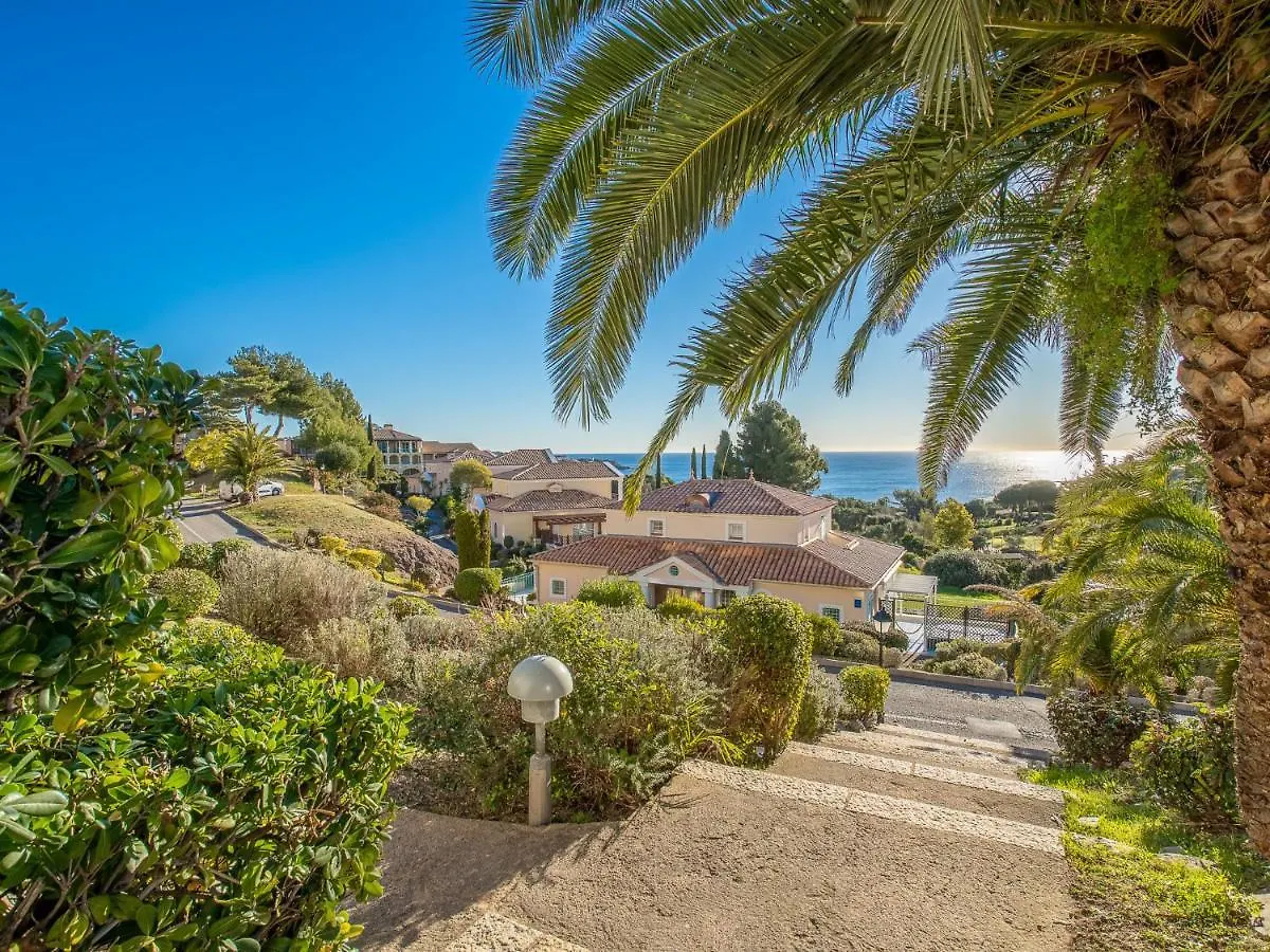 Apartment Village Cap Esterel - Le Belvedere-2 By Interhome Сен-Рафаэль