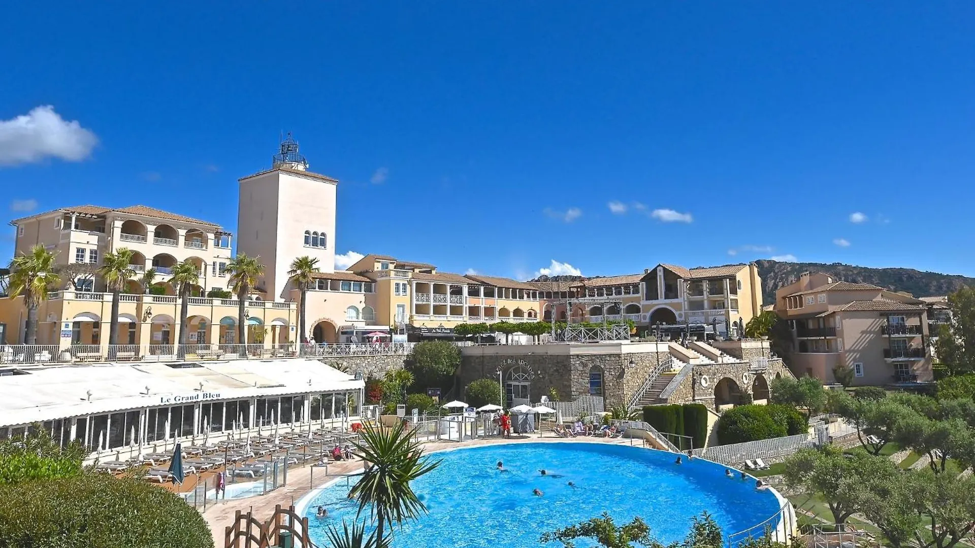 Apartment Village Cap Esterel - Le Belvedere-2 By Interhome Saint-Raphael